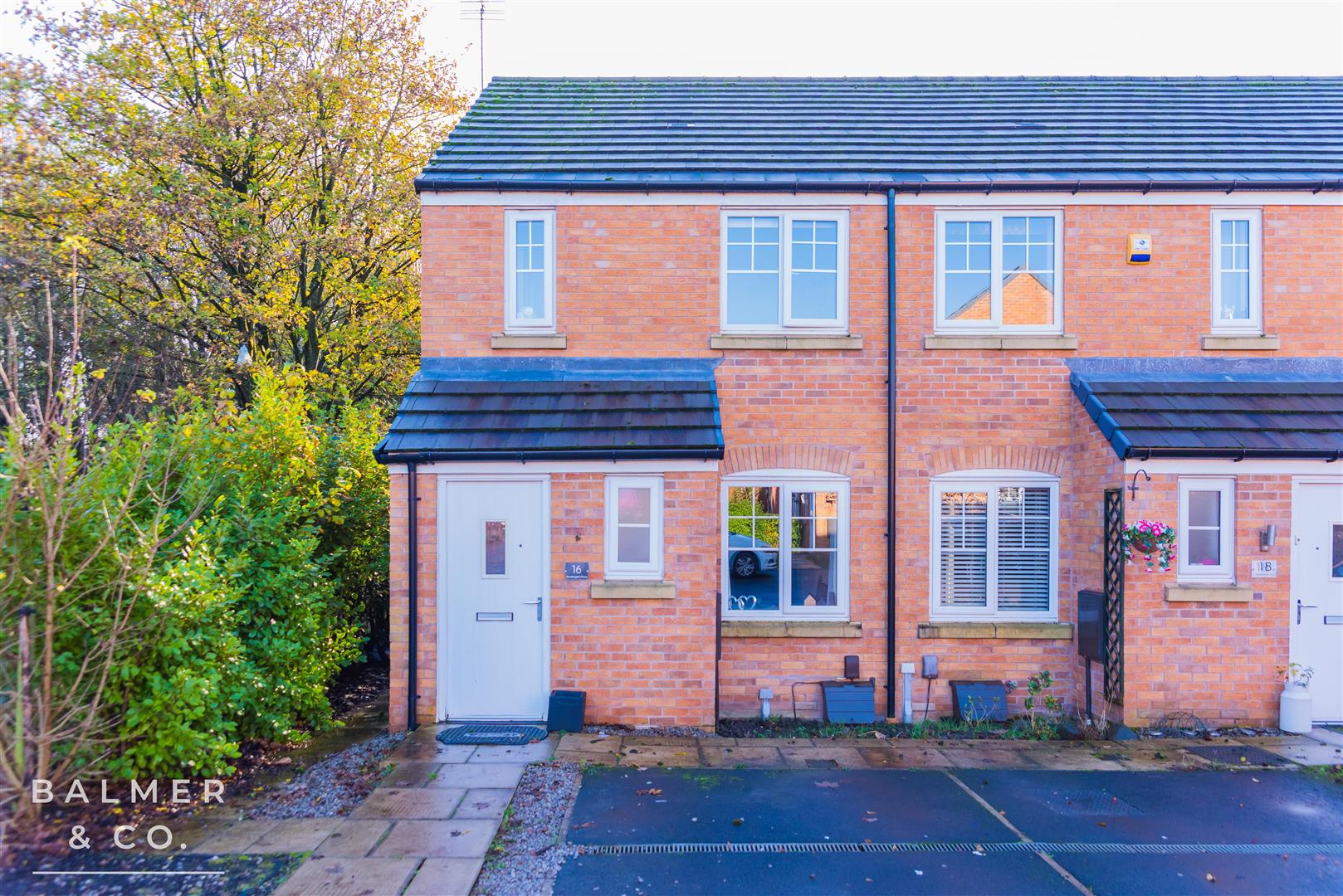 Properties for Sale in Leigh Balmer & Co